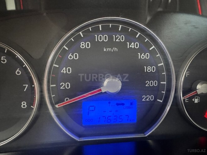 Hyundai Santa Fe 2011, 176,300 km - 2.4 l - Gəncə