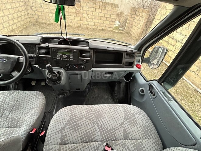 Ford Transit 2011, 403,000 km - 2.4 л - Şabran