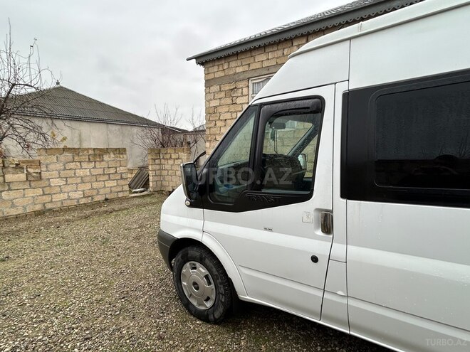 Ford Transit 2011, 403,000 km - 2.4 л - Şabran
