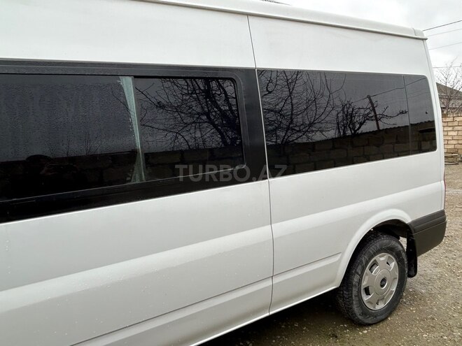 Ford Transit 2011, 403,000 km - 2.4 л - Şabran