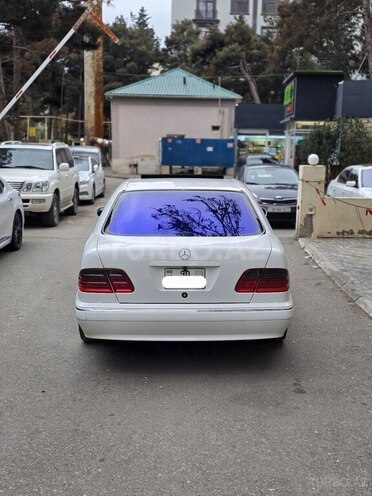 Mercedes E 320 2000, 358,948 km - 3.2 l - Bakı