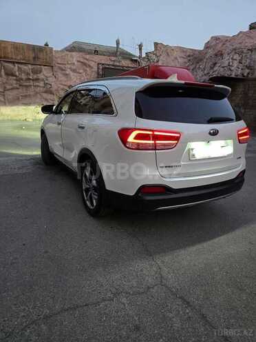 Kia Sorento-11