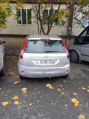 Ford Fiesta-6