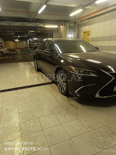 Lexus ES 300h 2021, 15,789 km - 2.5 l - Bakı