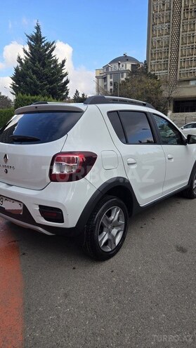 Renault Sandero Stepway 2021, 124,200 km - 1.6 l - Bakı