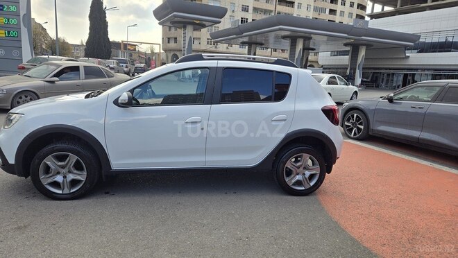Renault Sandero Stepway 2021, 124,200 km - 1.6 l - Bakı