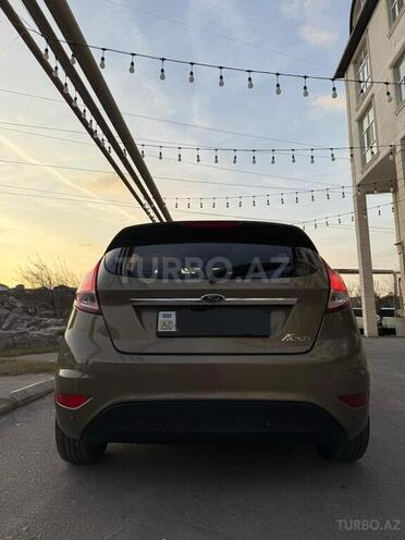 Ford Fiesta 2013, 128,000 km - 1.6 l - Bakı