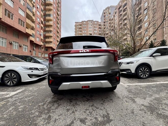 Kia Seltos-15