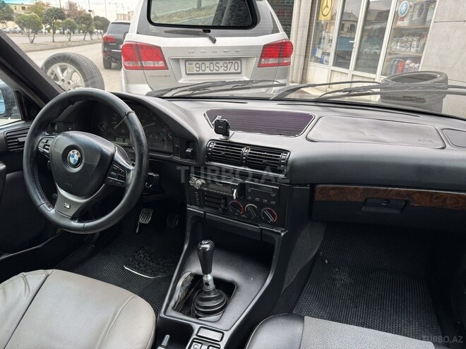 BMW 525-8