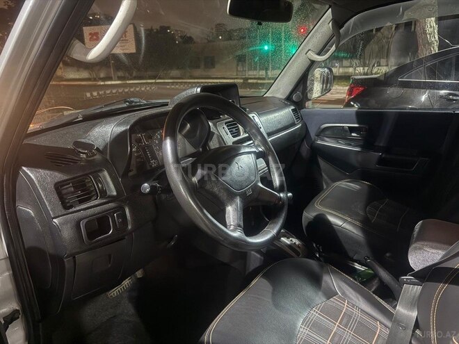 Mitsubishi Pajero io 2001, 355,000 km - 1.8 л - Bakı