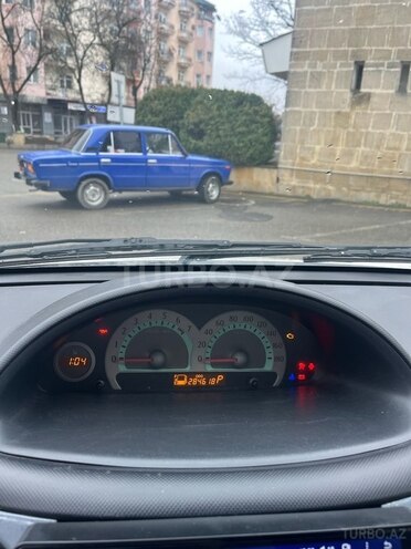 Toyota Sienta 2004, 284,618 km - 1.5 l - Qusar