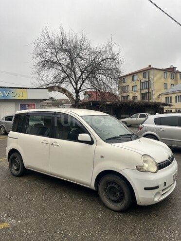 Toyota Sienta 2004, 284,618 km - 1.5 l - Qusar