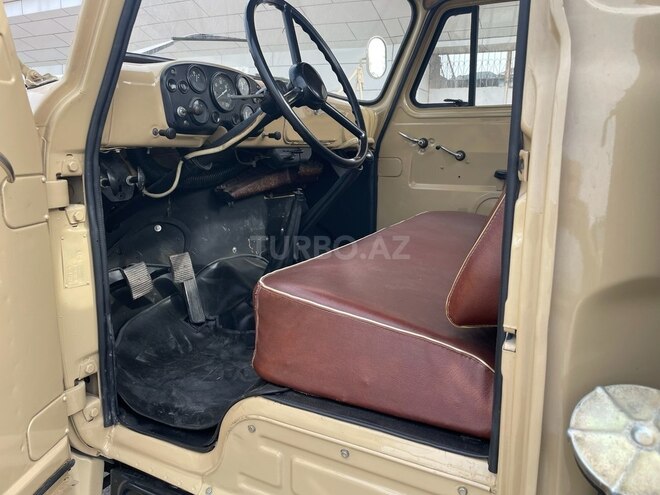 GAZ 53-3