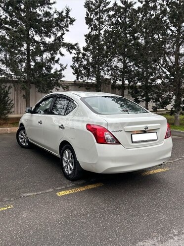 Nissan Sunny 2013, 198,000 km - 1.5 л - Bakı