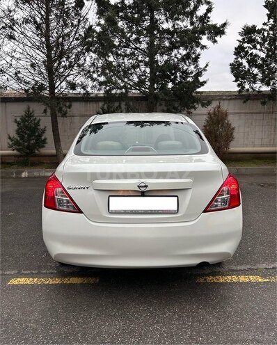 Nissan Sunny 2013, 198,000 km - 1.5 л - Bakı