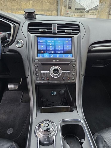 Ford Fusion (North America) 2019, 178,000 km - 2.0 л - Bakı