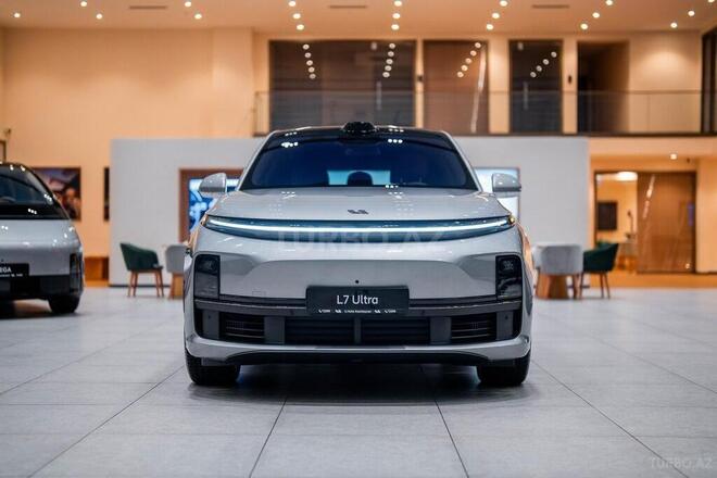 Li Auto L7-8