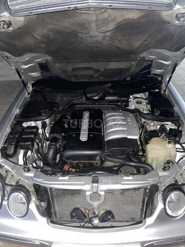 Mercedes E 270 2000, 398,000 km - 2.7 l - Mingəçevir