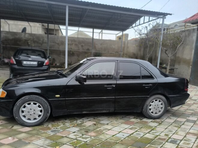 Mercedes C 220 1999, 413,000 km - 2.2 l - Bakı