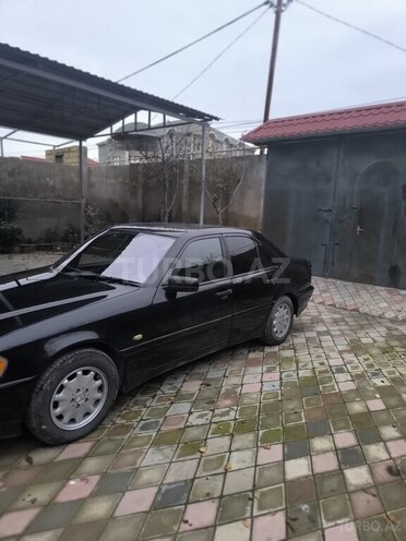 Mercedes C 220 1999, 413,000 km - 2.2 l - Bakı