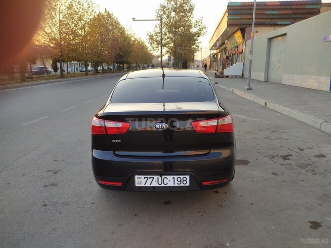 Kia Rio 2014, 300,000 km - 1.4 l - Gəncə