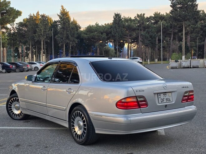 Mercedes E 320 2000, 305,000 km - 3.2 l - Sumqayıt