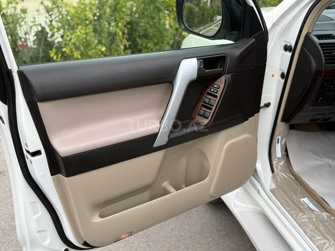 Toyota Land Cruiser Prado 2013, 170,000 km - 2.7 l - Bakı