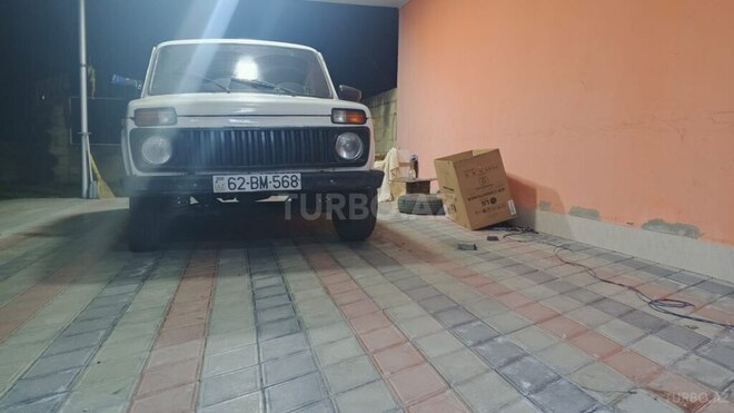LADA (VAZ) Niva 1983, 330,000 km - 1.6 l - Zaqatala