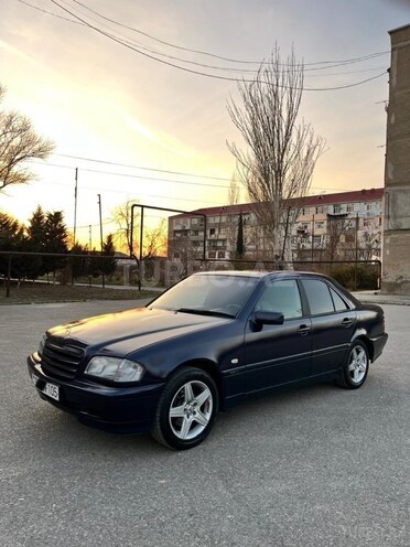 Mercedes C 180 1999, 258,000 km - 1.8 l - Sumqayıt