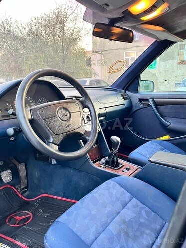Mercedes C 180 1999, 258,000 km - 1.8 l - Sumqayıt