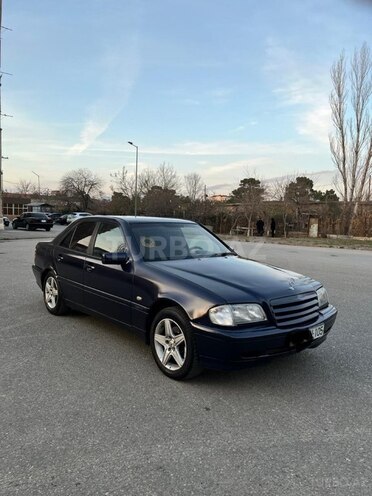 Mercedes C 180 1999, 258,000 km - 1.8 l - Sumqayıt