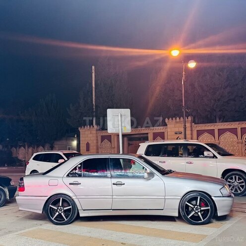 Mercedes C 220 1999, 345,500 km - 2.2 л - Bakı