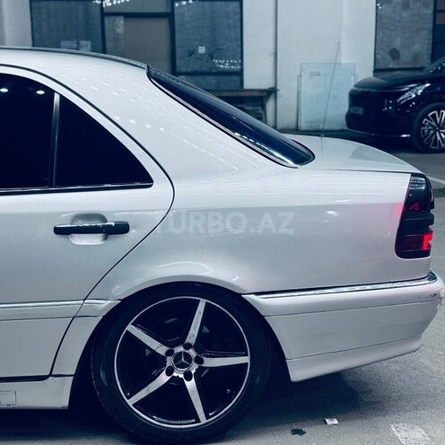 Mercedes C 220 1999, 345,500 km - 2.2 л - Bakı