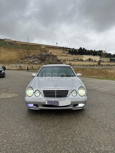 Mercedes E 240 2000, 347,500 km - 2.6 l - Şirvan
