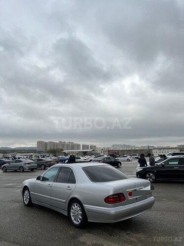 Mercedes E 240 2000, 347,500 km - 2.6 l - Şirvan