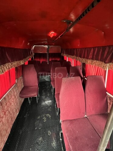 Mercedes 208 D 1992, 540,000 km - 2.3 l - Salyan