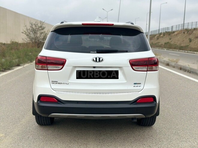 Kia Sorento-9