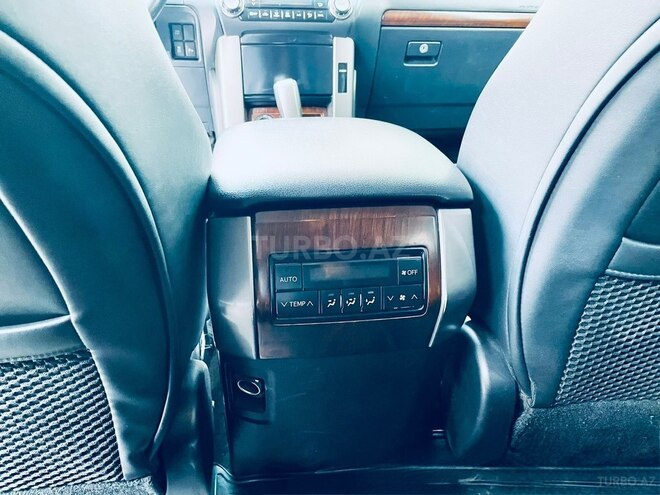 Toyota Land Cruiser Prado 2010, 240,000 km - 2.7 l - Bakı