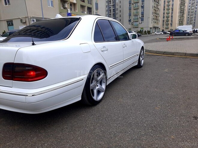 Mercedes E 320 2000, 246,000 km - 3.2 l - Bakı