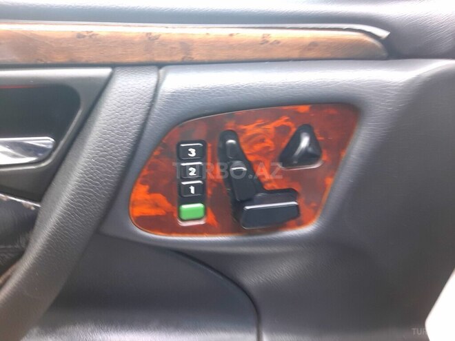 Mercedes E 320 2000, 246,000 km - 3.2 l - Bakı