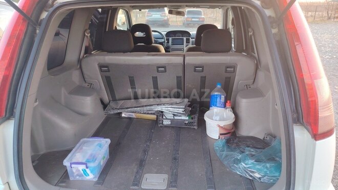 Nissan X-Trail 2011, 169,600 km - 2.5 л - Qazax