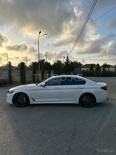 BMW 530e 2020, 49,000 km - 2.0 л - Qazax