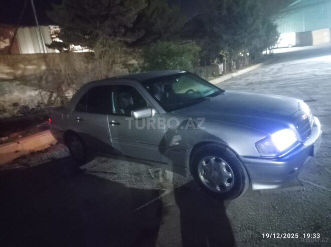 Mercedes C 220 1995, 315,000 km - 2.2 л - Sumqayıt