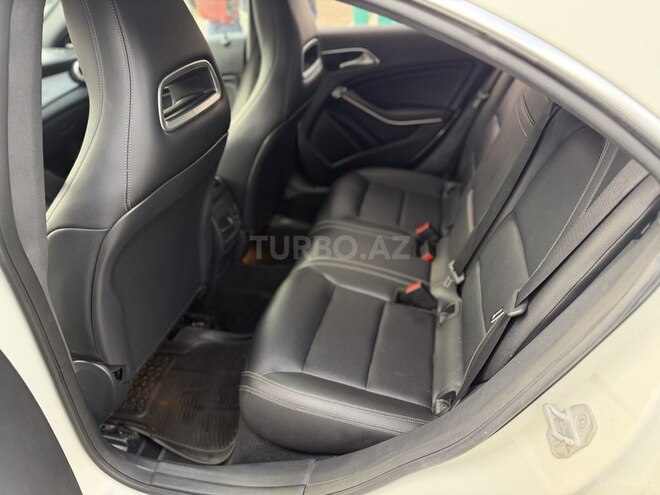 Mercedes CLA 250 4MATIC 2015, 209,215 km - 2.0 l - Bakı