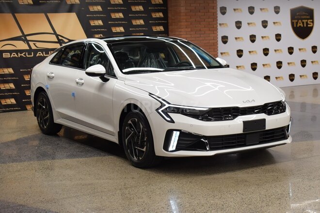 Kia K5-3
