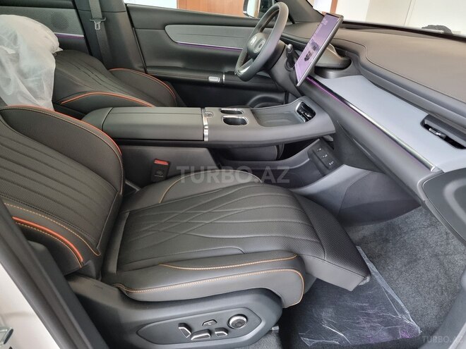 Changan Qiyuan Q07-33