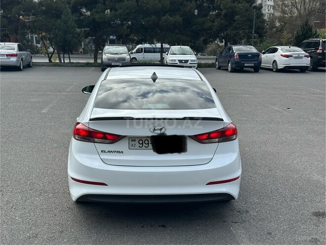 Hyundai Elantra 2016, 164,153 km - 2.0 л - Bakı