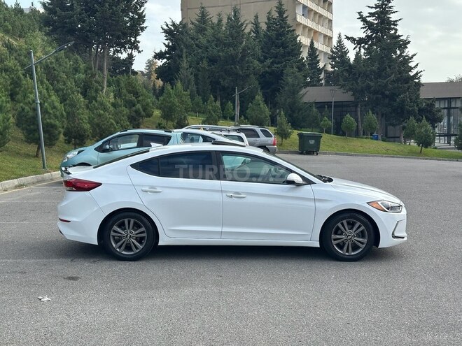 Hyundai Elantra 2016, 164,153 km - 2.0 л - Bakı