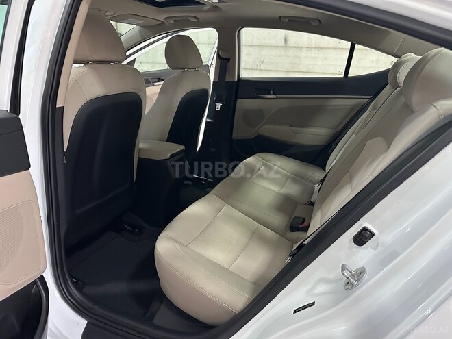 Hyundai Elantra 2016, 164,153 km - 2.0 л - Bakı