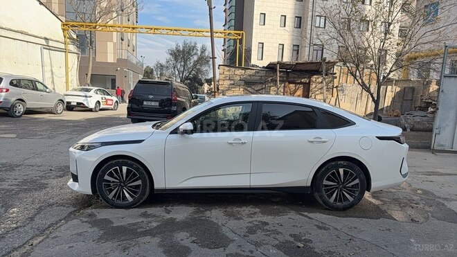 Changan Qiyuan A05 2025, 30,000 km - 1.5 l - Bakı